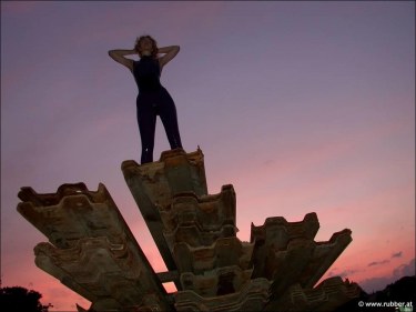 Amateur Latex Blonde In Public 2