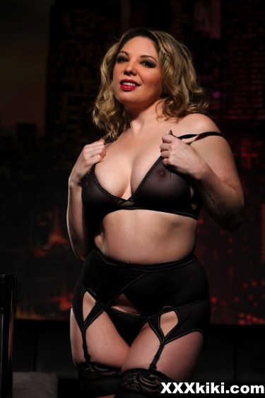 Blonde Kiki Daire Strips Off Her Sexy Dress And Lingerie 3