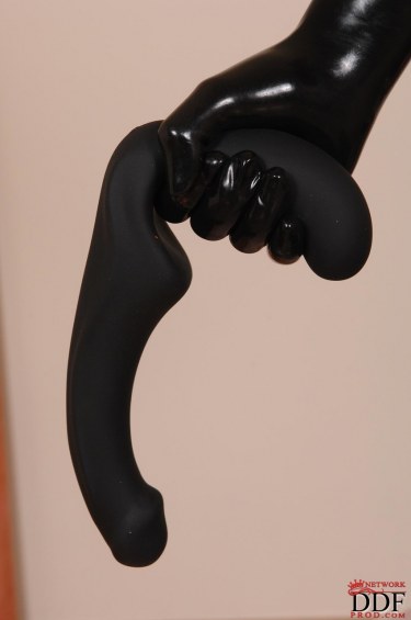 Blonde Latex Goddess Lily Labeau 9