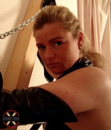 Dominatrix Justine On The Cross 9