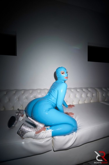 Ivy Lebelle In Latex And Lust 12