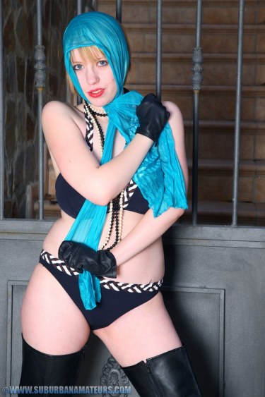 Jenny Jones Teases At The Doorway 6