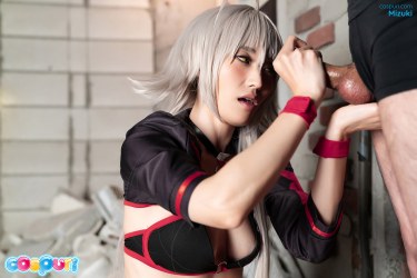 Mizuki Loves To Eat Cum 10