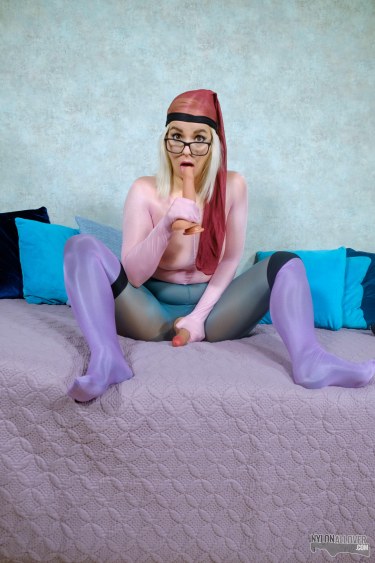 Nylon Fever With Ebba 11