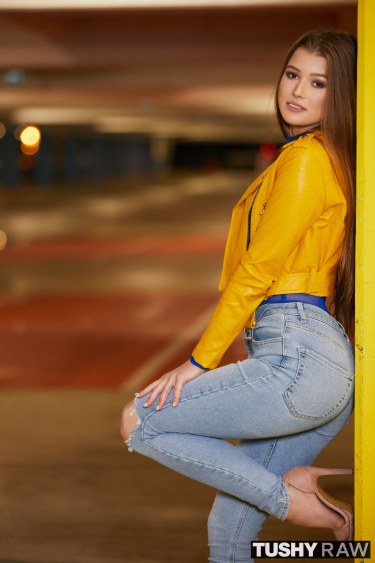 Olivia Sparkle In A Parking Garage 11
