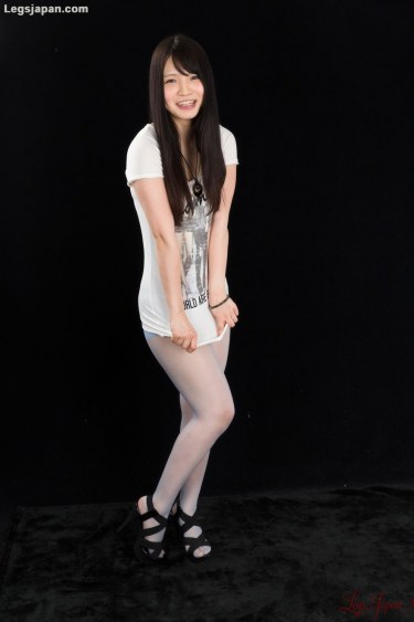 Sana Iori Nylon Tease 1