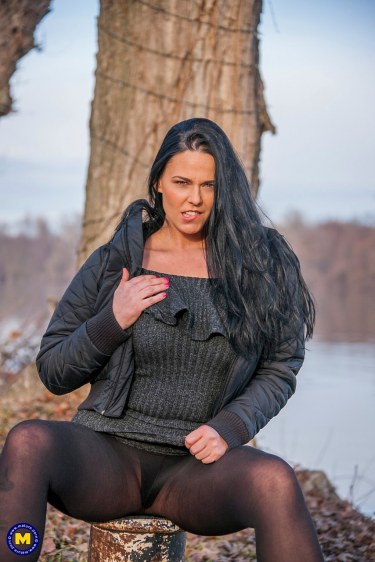 Simony Diamond Outside In Black Tights 10