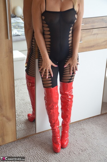 Sweet Susi In Bitch Boots 10