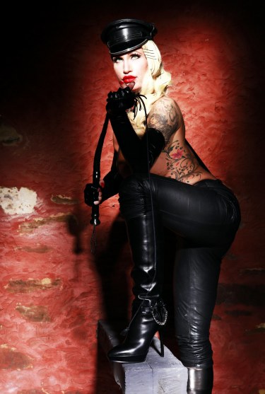 The Art Of Domination With Calea Toxic 8