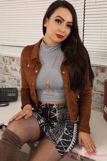 Alicia In Layeres Nylon 2