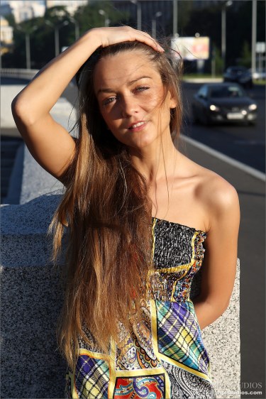 Amateur Girl Nude In Public 1