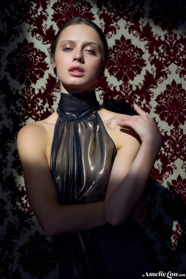 Amelie Lou In Black Lingerie 3