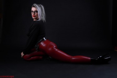 Asstight Berry Pants 8