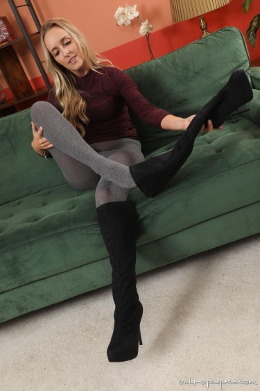 Bex White In Pantyhose And Boots 15