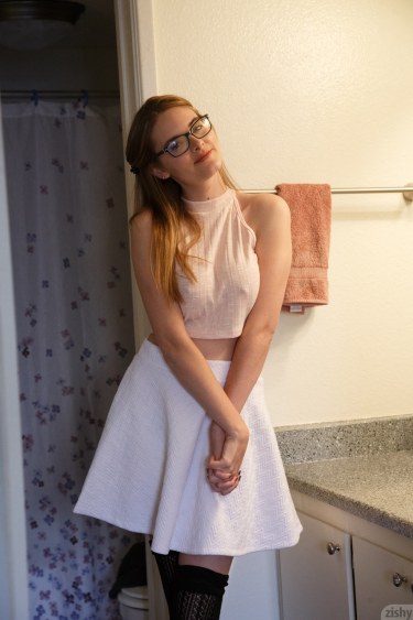 Bridgette Vaughn Gives Gifts 5