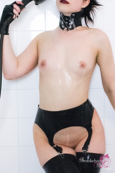 Brookelynne Briar In Wet Latex Love 8