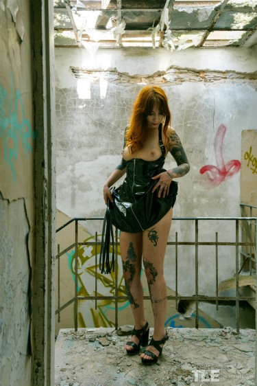 Cherr In Edgy Stilness 20