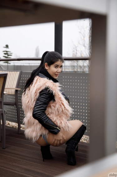 Drahomira Juzova In Fur And Boots 6