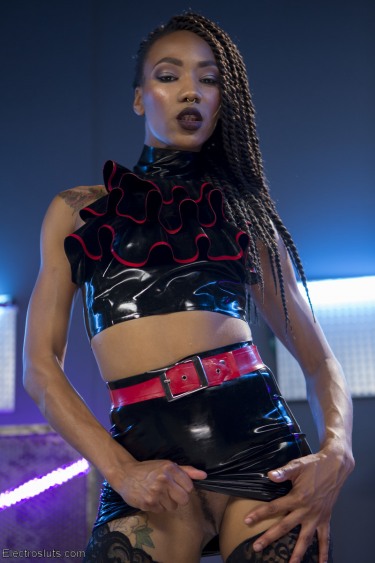 Ella Nova Dominated By Nikki Darling 2