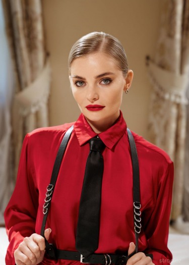 Fibi Euro In Elegant Outfit 10