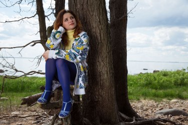 Foxy In Blue Tights Gets Horny Outdoors 1