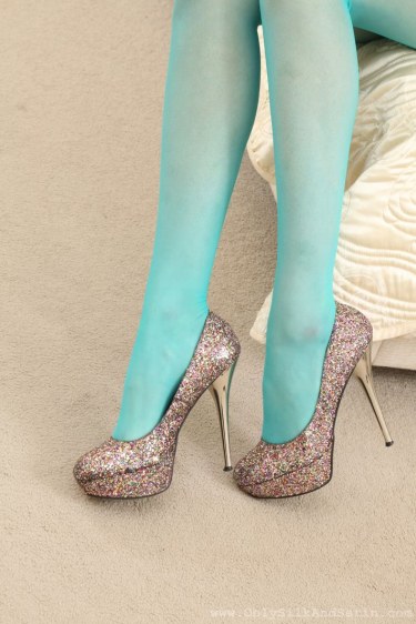 Imogen Whitely In Blue Tights In The Bedroom 14