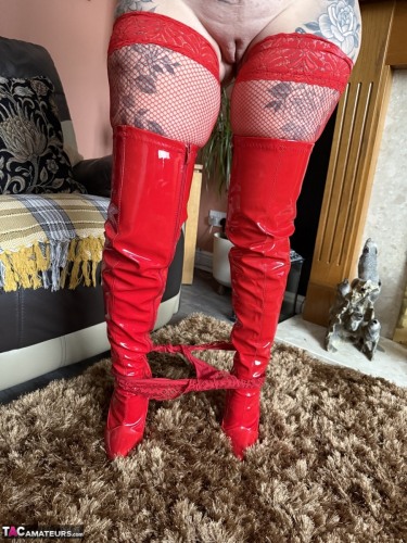 Inked Milf In Red High Boots 6