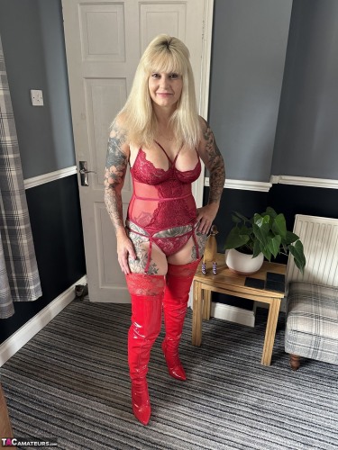 Inked Milf In Red Thight High Boots 1
