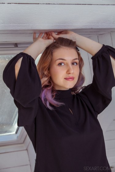 Isabele Teases On Her Bed 2