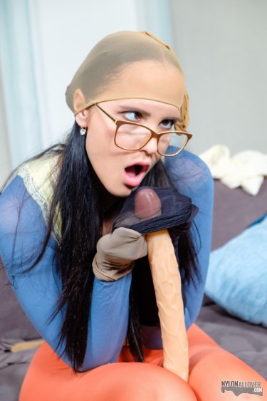 Jennifer Mendez Needs Nylon All Over 14