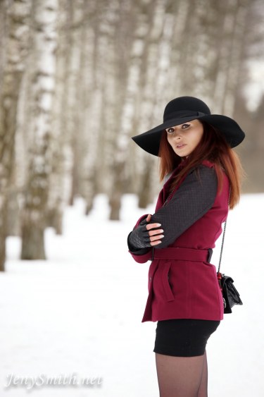 Jeny Smith Poses Outdoors Wearing Stockings 12