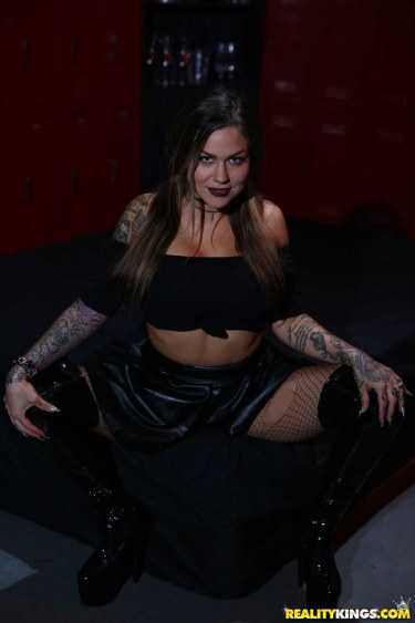 Karmen Karma Takes Two Cocks At Once 2