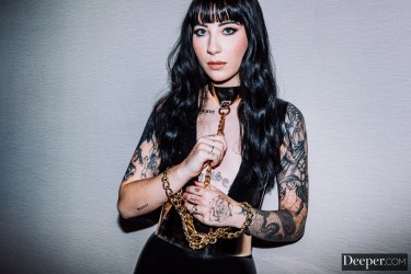 Latex Glad Charlotte Sartre Fucked By Seth Gamble 6