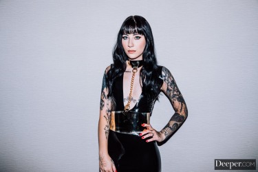 Latex Glad Charlotte Sartre Fucked By Seth Gamble 7