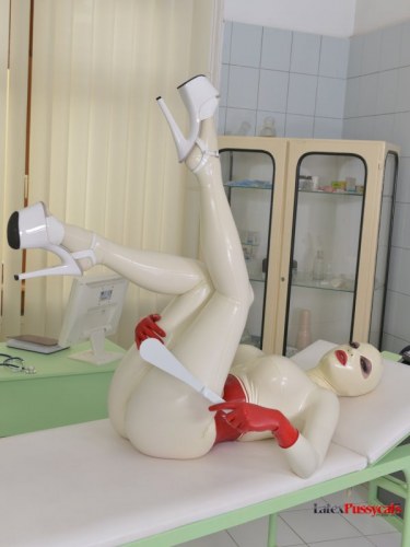 Latex Lucy The White Rubber Nurse 10