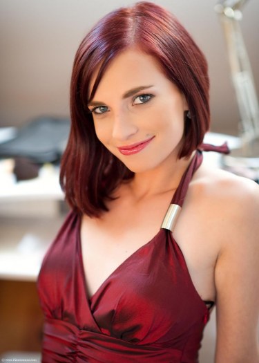 Leila Smith Backstage 4