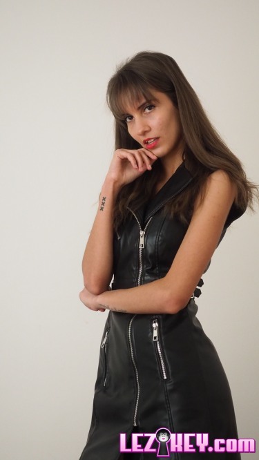 Lili Charmelle And Candee Licious 4