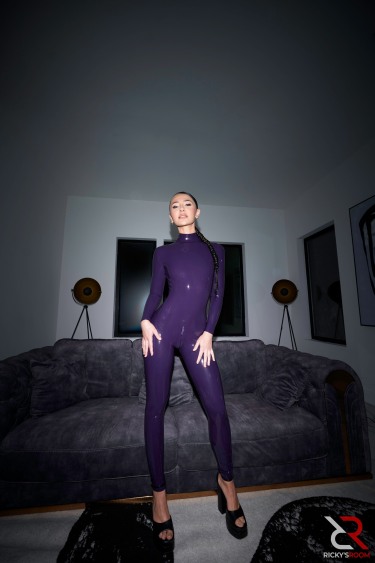 Liz Jordan In The Plum Latex Anal Affair 1