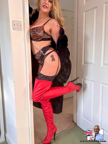 Mackenzie Page In Red Boots 1