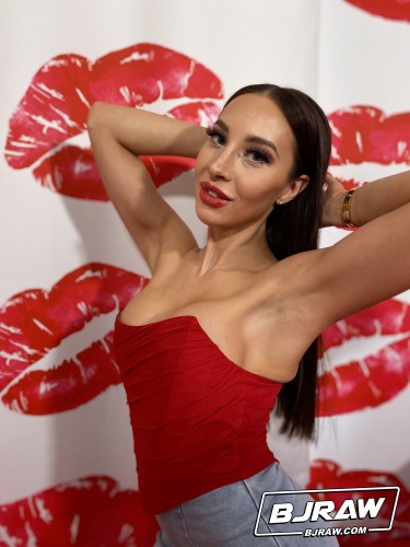 Melissa Stratton Loves To Suck Big Dicks 5