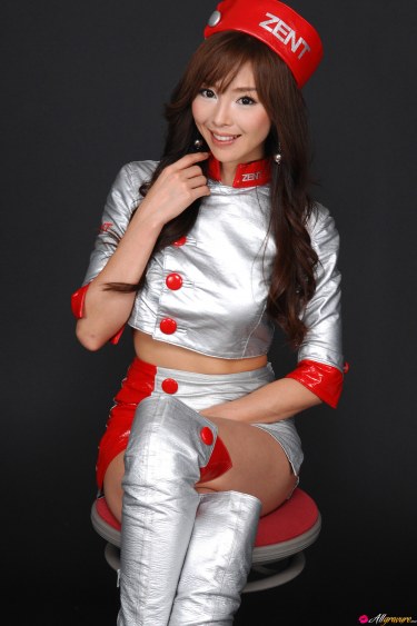 Midori Yamasaki In Zent Uniform 15
