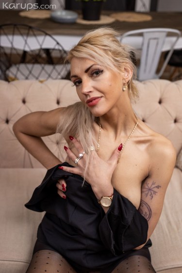 Milena Masturbates In Nylons 3