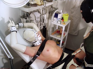 Mirjana Does Chantal 14