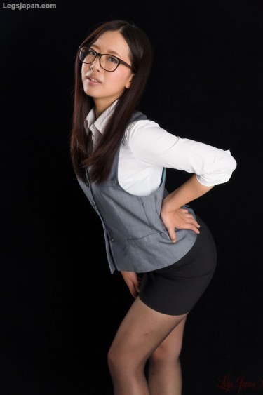 Miyuki Fukatsu Nylon Footjob 2