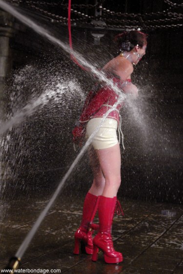 Mz Berlin Gets Wet In Red Latex 18