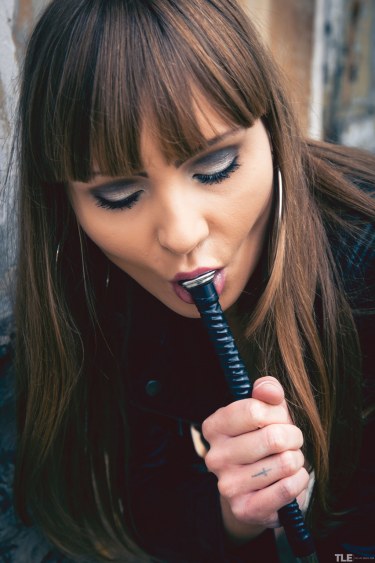 Natalie Russ Gets Kinky Outside 16