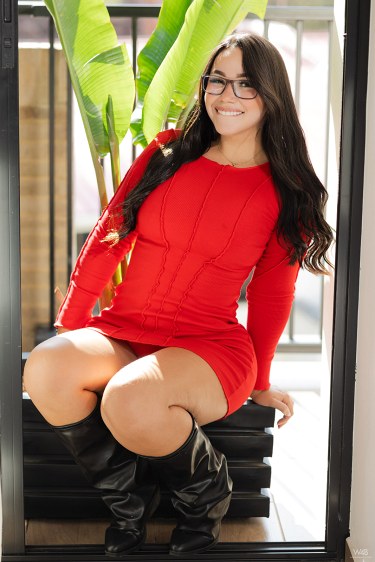New Talent Annie Ferreira 4