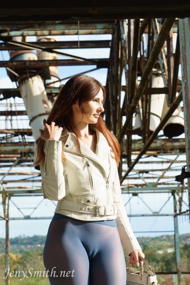 Nylon Fetish With Jeny Smith 4