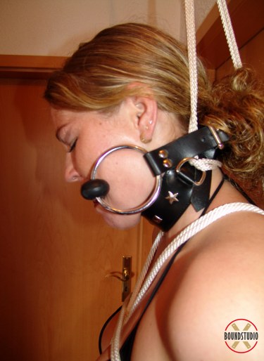 Pony Girl Justine 11