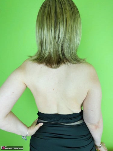 Posh Sophia In New Boots 13